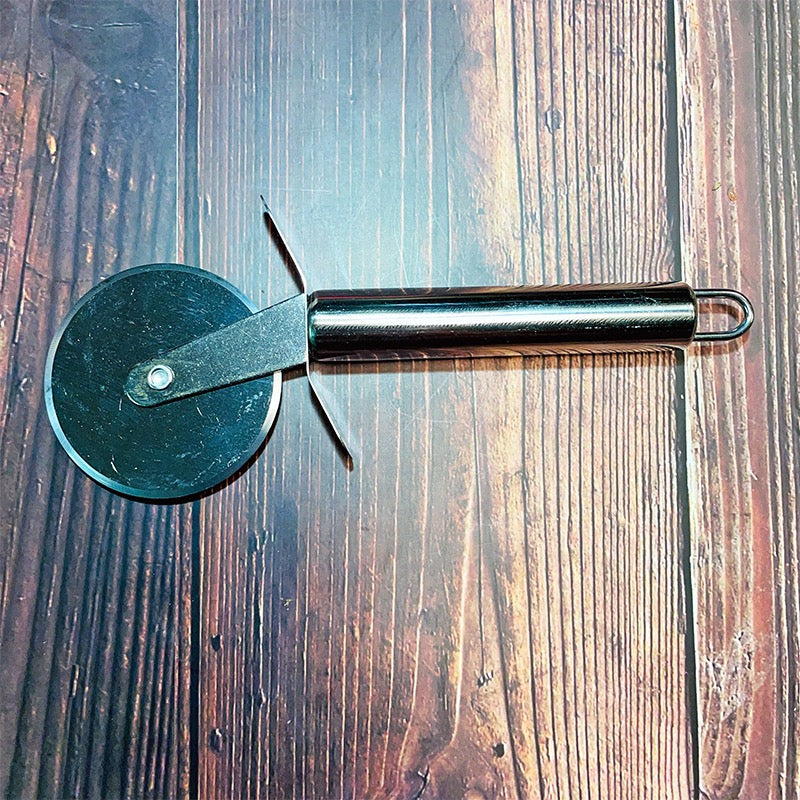 Flammkuchenschneider aus Edelstahl